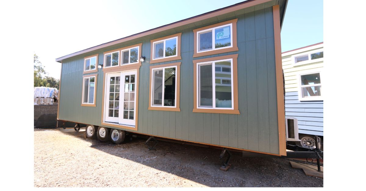BRAND NEW 8.6 X 32 TINY HOUSE DUAL LOFTS MASTERBEDROOM ON BOTTOM FLOOR FULL APPLIANCES READY TO GO - 2 bed, 1 bath, 270 sqft in san diego, California
